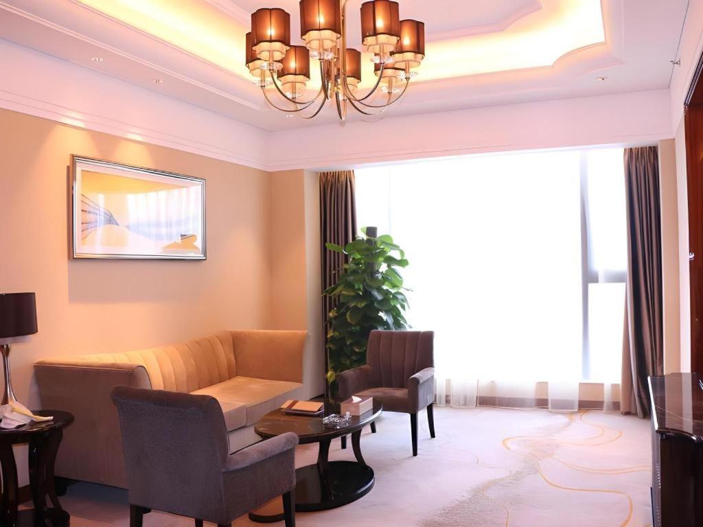 Wyndham Grand Plaza Royale Xianglin Shaoyang Hotel Buitenkant foto