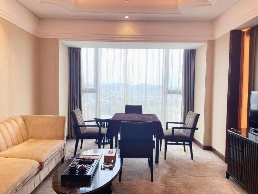 Wyndham Grand Plaza Royale Xianglin Shaoyang Hotel Buitenkant foto
