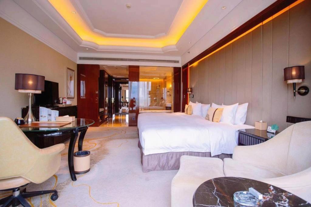 Wyndham Grand Plaza Royale Xianglin Shaoyang Hotel Buitenkant foto