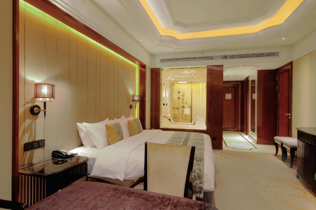 Wyndham Grand Plaza Royale Xianglin Shaoyang Hotel Buitenkant foto