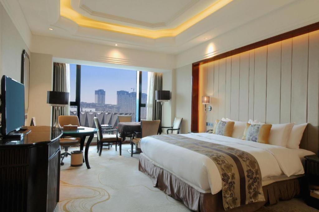 Wyndham Grand Plaza Royale Xianglin Shaoyang Hotel Buitenkant foto