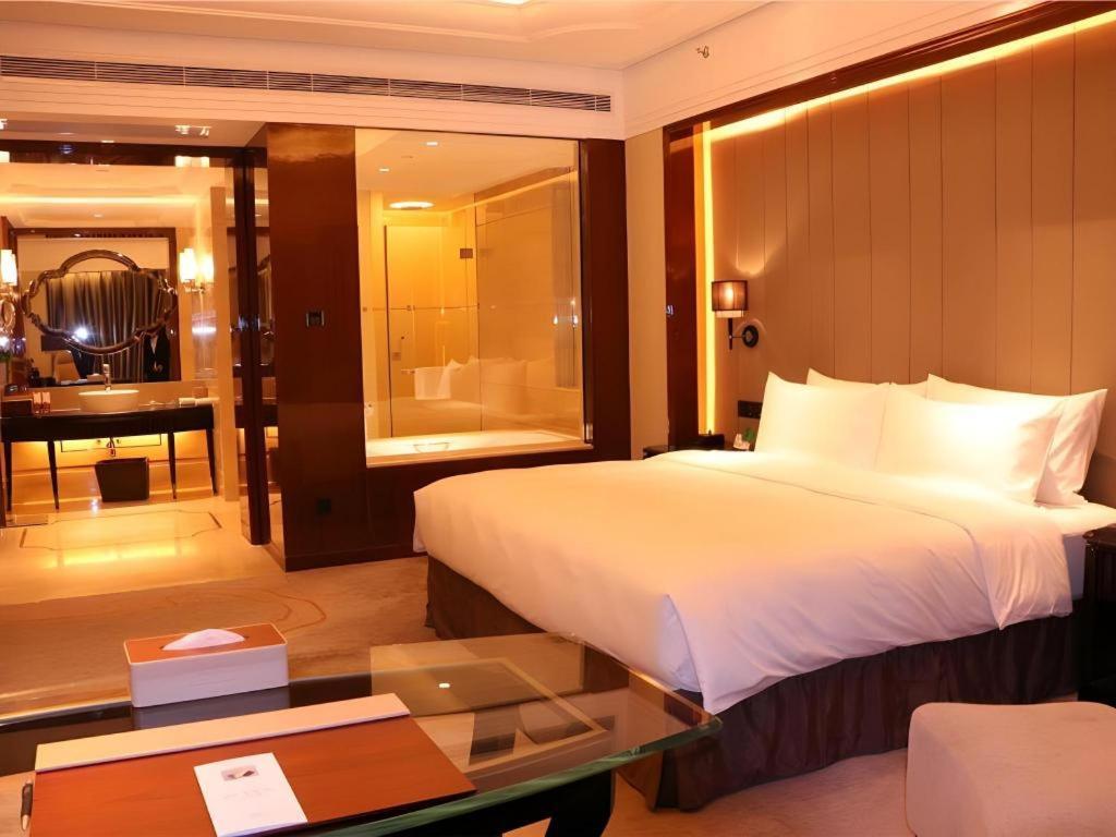 Wyndham Grand Plaza Royale Xianglin Shaoyang Hotel Buitenkant foto