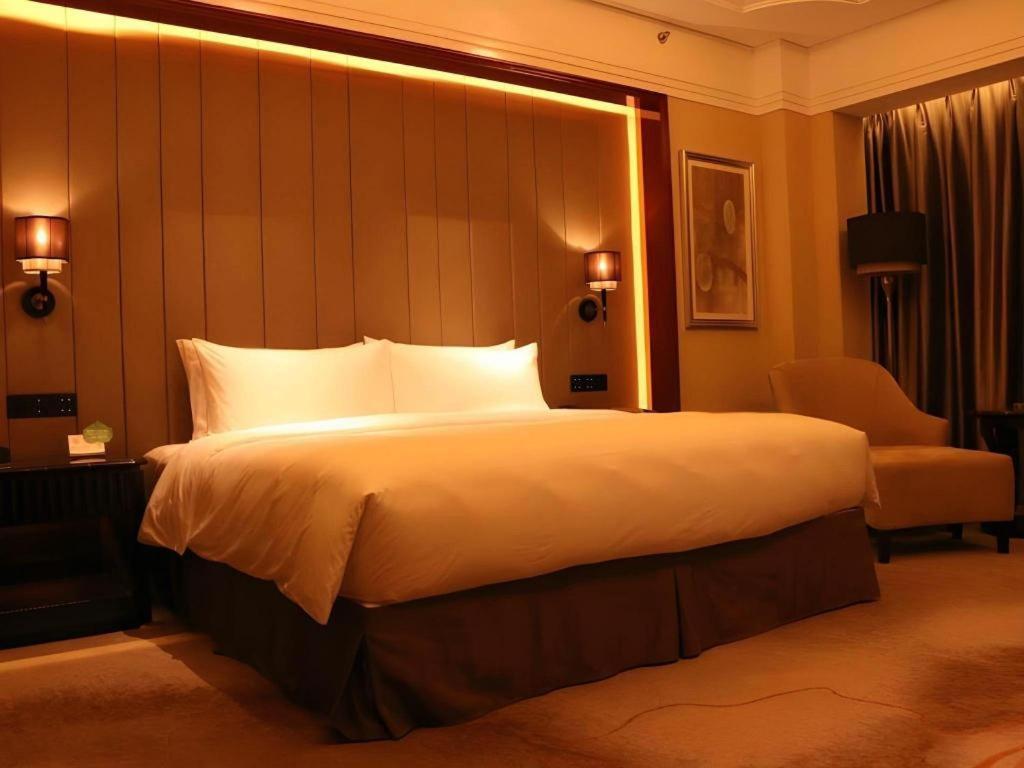 Wyndham Grand Plaza Royale Xianglin Shaoyang Hotel Buitenkant foto
