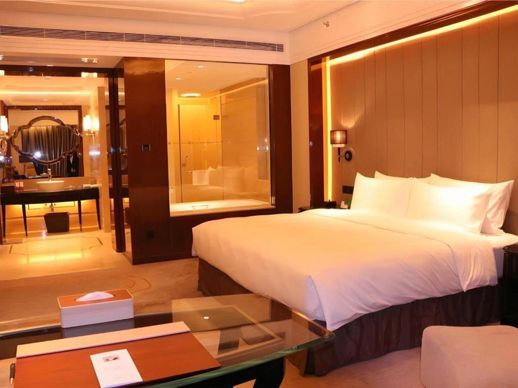 Wyndham Grand Plaza Royale Xianglin Shaoyang Hotel Buitenkant foto