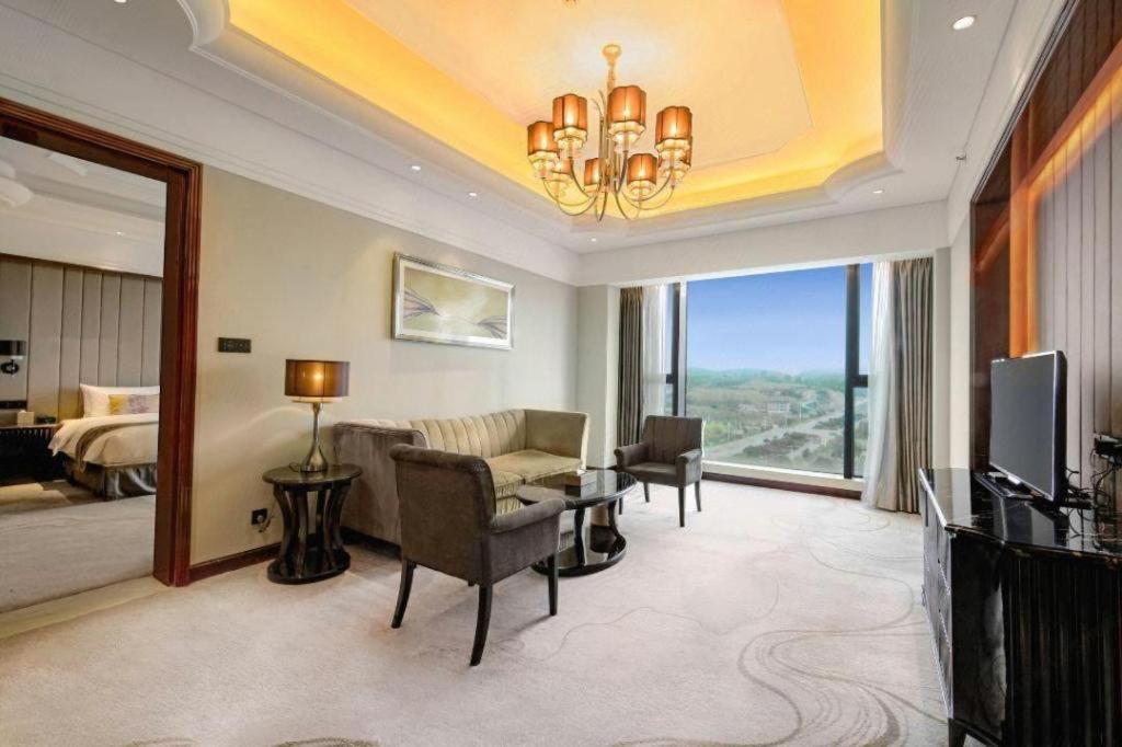 Wyndham Grand Plaza Royale Xianglin Shaoyang Hotel Buitenkant foto